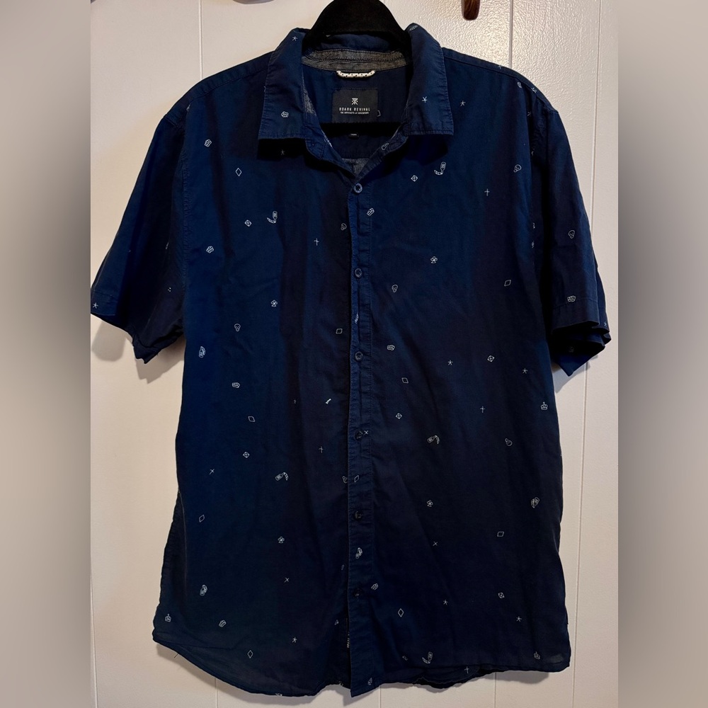 Men’s Navy Short-Sleeve Printed Button-Down Shirt